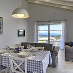 Semesterbostad Luxurious With Pool In *